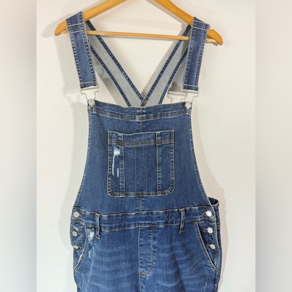 NWOT Judy Blue High Waist Destroyed Double Cuff Overall Denim Shorts Dark Wash - Picture 7 of 14